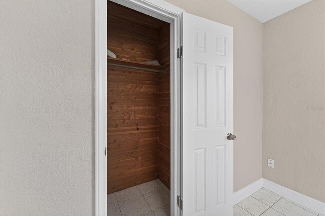 Building Photo - 4945 36th Ave N