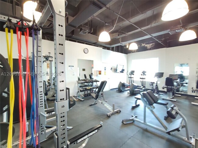 Building Photo - 2751 S Ocean Dr