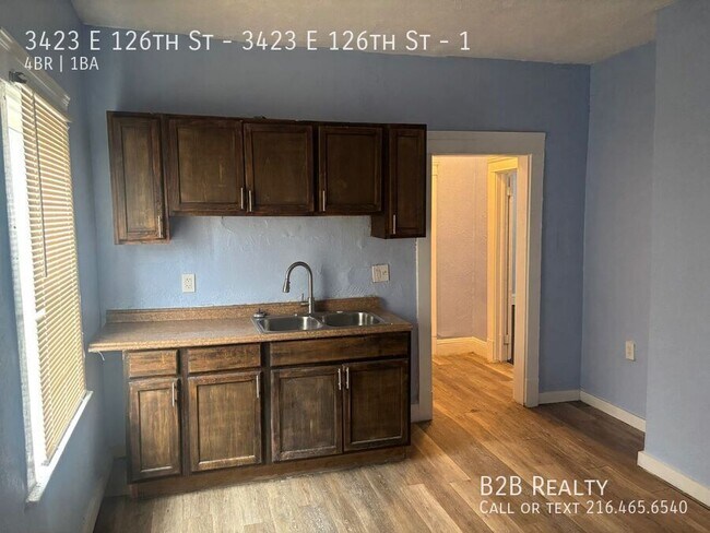 Building Photo - 3423 E 126th St