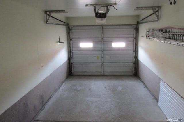 Building Photo - 24627 Lake Meadow Dr