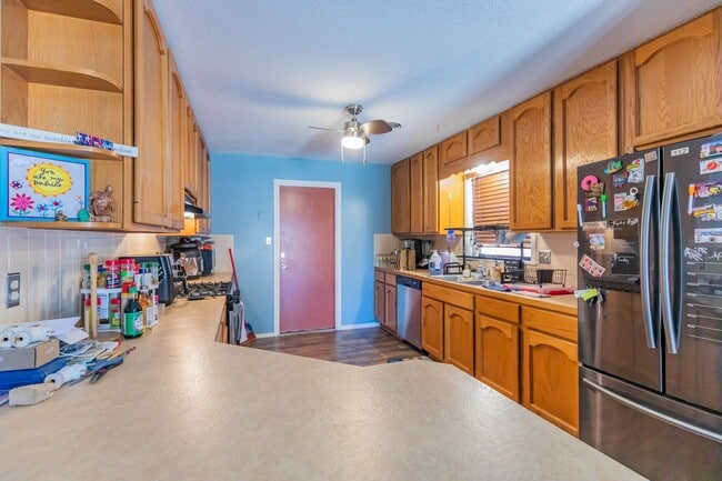 Building Photo - Beautiful 3 Bedroom/2 Bath Home