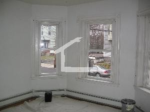 Building Photo - 76 Easton St