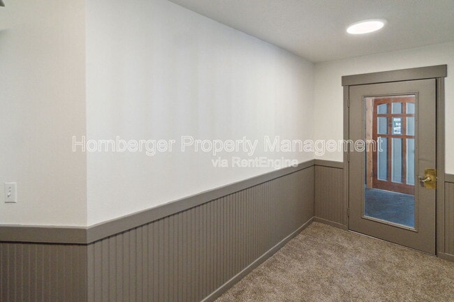 Building Photo - 5806 W Pacific Park Dr