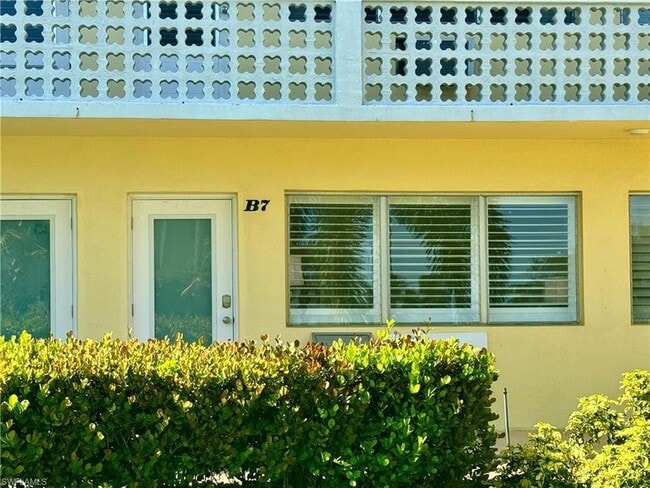 Building Photo - 473 12th Ave S