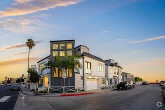 Building Photo - Stunning Brand-New Construction on the New...