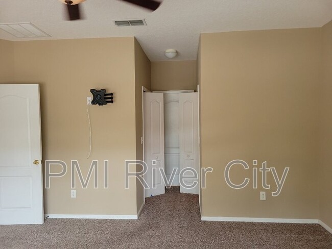 Building Photo - 14283 Big Spring St