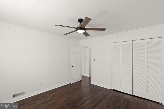 Building Photo - 8723 Lackawanna Ave