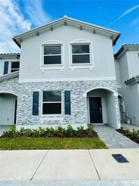 Building Photo - 110 SE 10th St