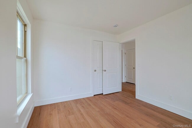 Building Photo - 38 E Parmenter St