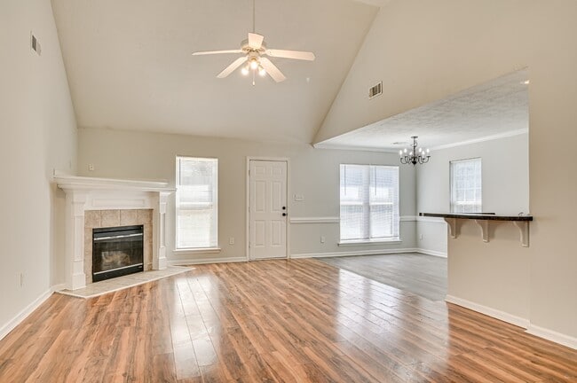 Building Photo - 409 Urial Dr