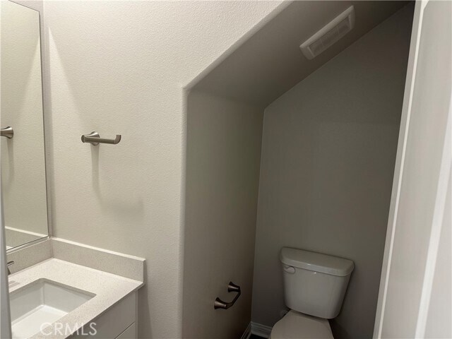 Building Photo - 409 Verna St