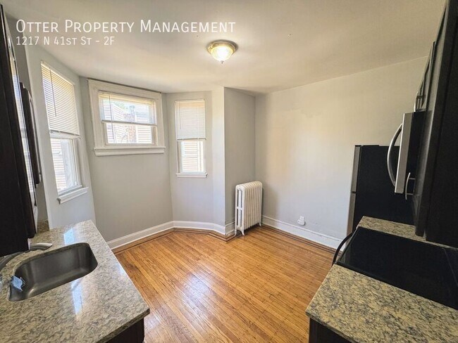 Building Photo - 1217 N 41st St
