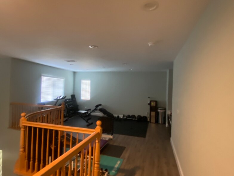 Building Photo - 23673 Kathryn St