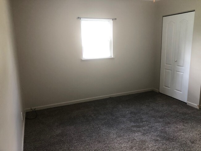 Building Photo - Cute 2 Bedroom for rent in Hurst