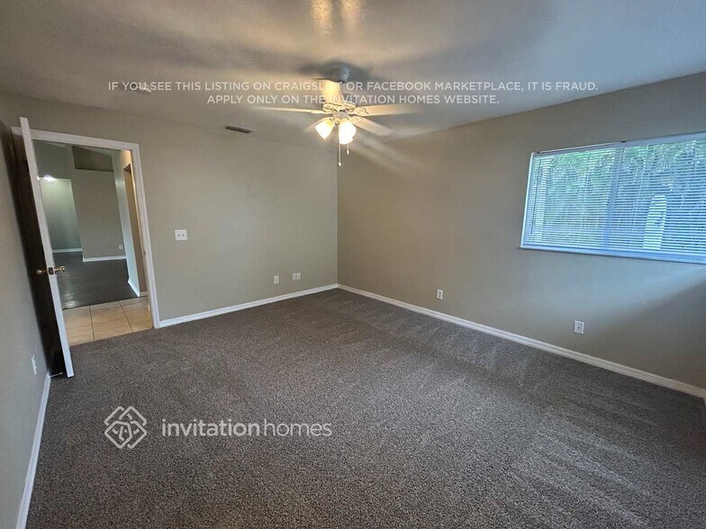 Building Photo - 5244 SW 19th Pl