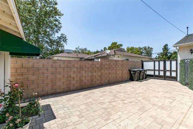 Building Photo - 1748 Opechee Way