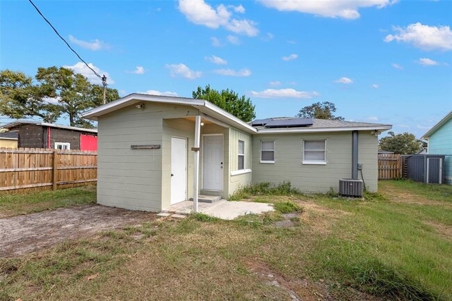 Building Photo - 1721 41st St S