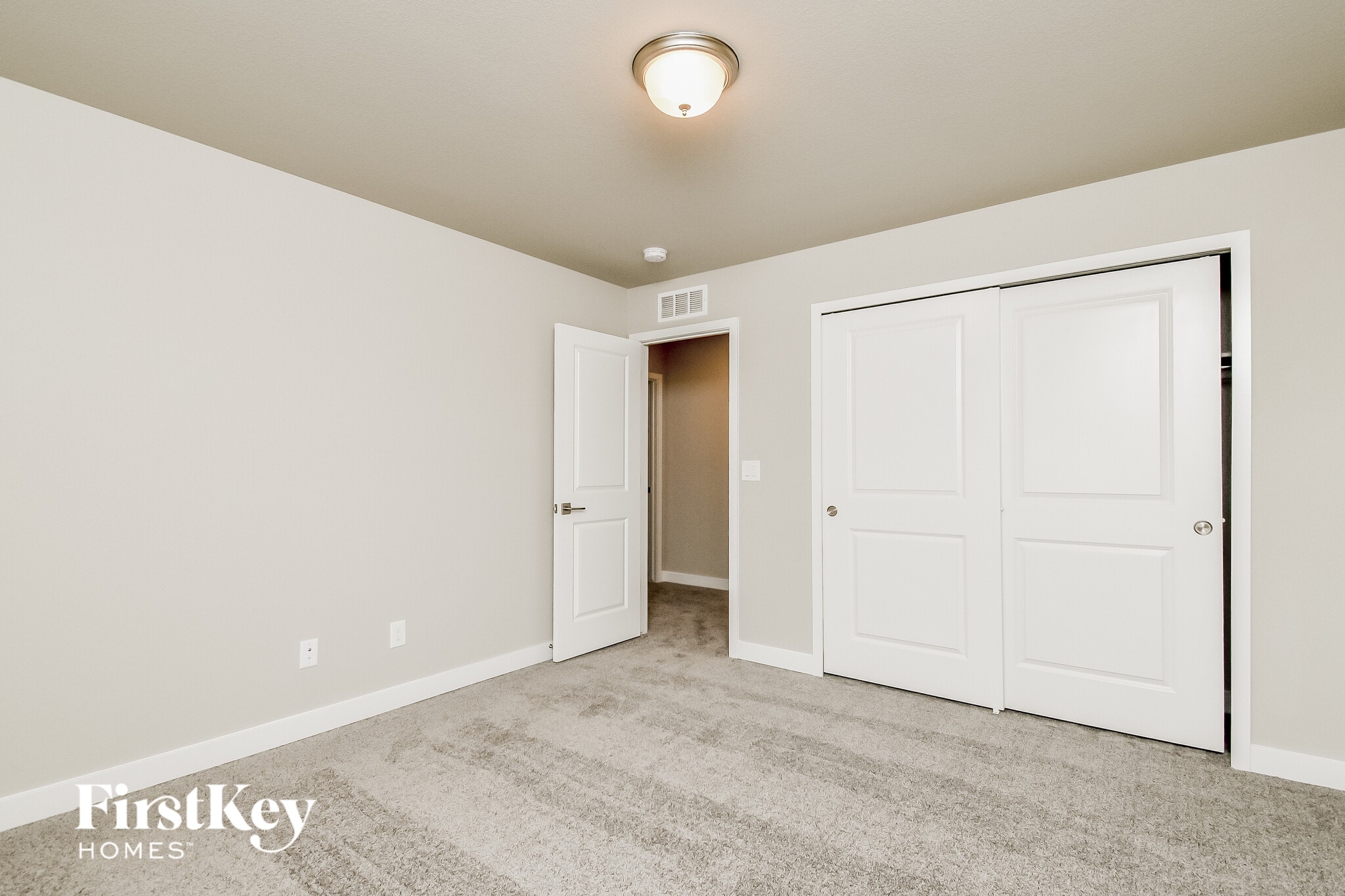 Building Photo - 11131 Murrelet Dr