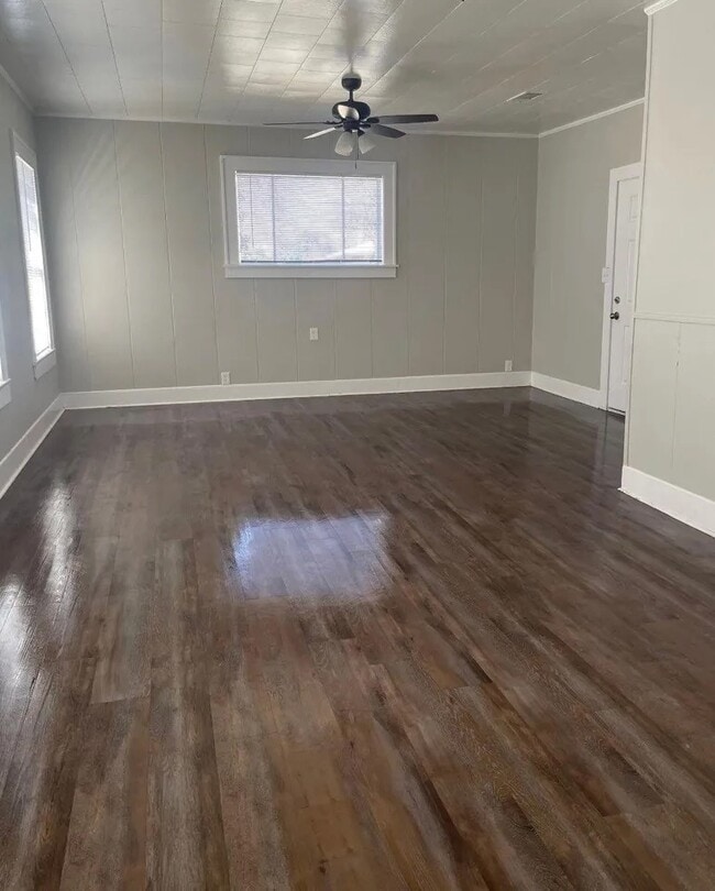 Building Photo - 2246 Simpson St