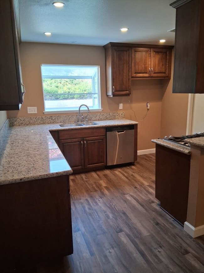 Building Photo - 5939 Petite Ct