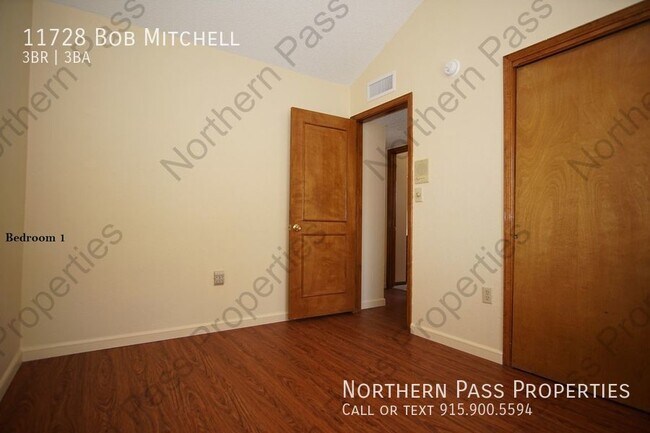 Building Photo - 11728 Bob Mitchell Dr