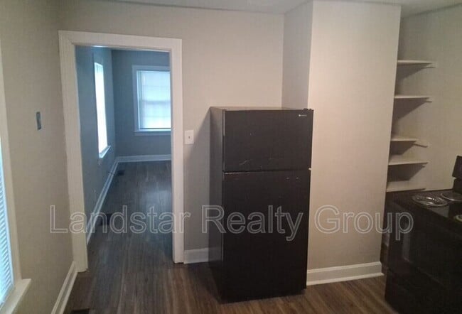 Building Photo - 1319 Thornberry Ave