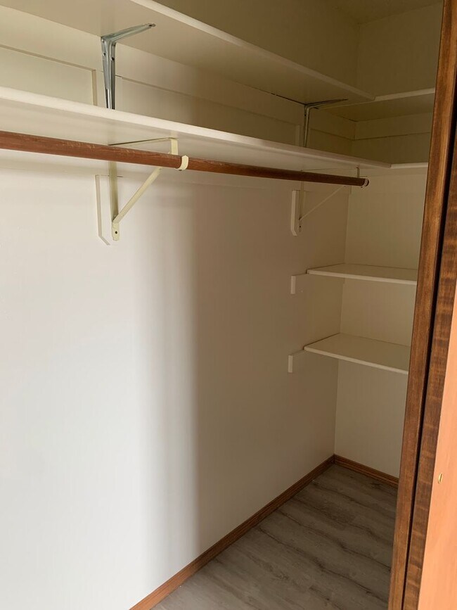 Building Photo - ponca-t