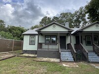 Building Photo - 111 Isabelle St