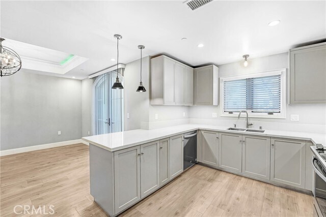Building Photo - 158 S Sierra Madre Blvd