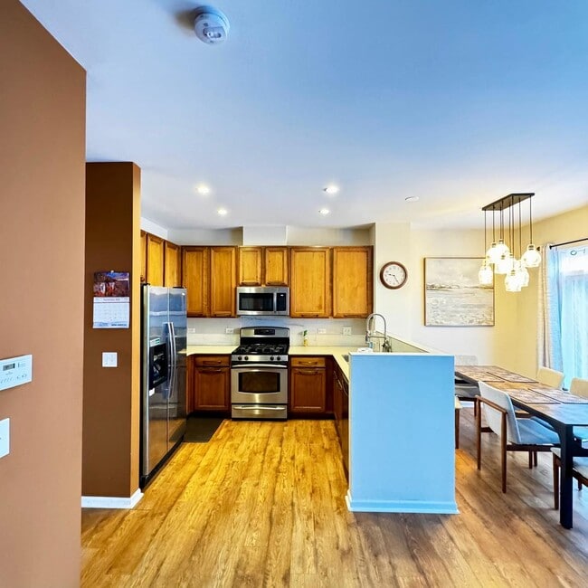 Building Photo - 5362 Wildspring Dr