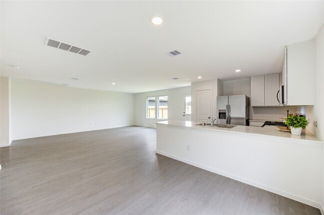 Building Photo - 10824 Red Orchid Dr