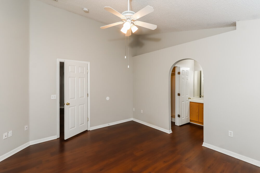 Building Photo - 30542 Double Dr