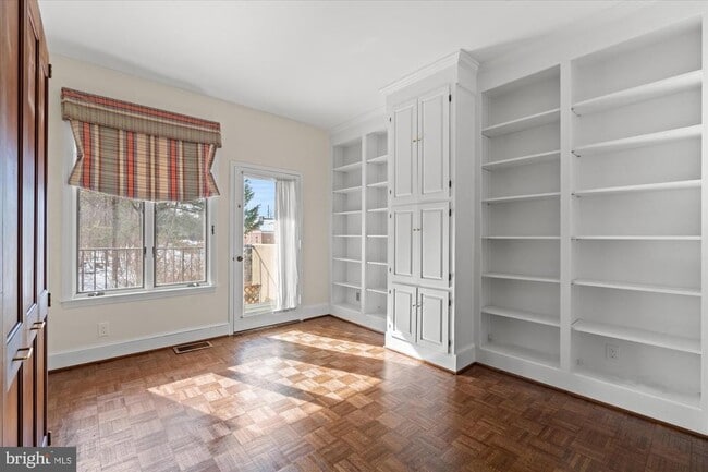 Building Photo - 8101 Connecticut Ave