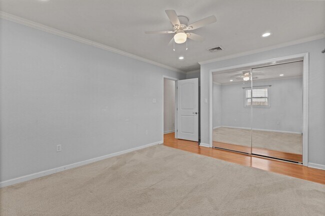 Building Photo - Discover your perfect home in Virginia Beach!