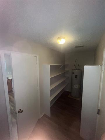 Building Photo - 4256 Meadowknoll Dr