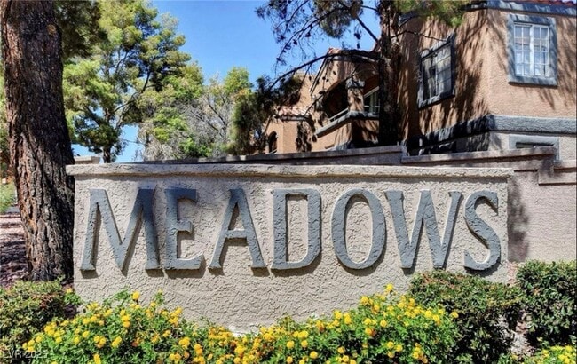 Primary Photo - 220 Mission Newport Ln