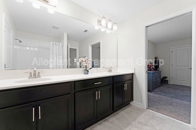 Building Photo - 12128 Illustration Dr