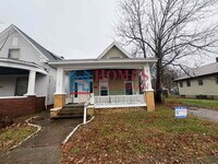 Building Photo - Three Bedroom House | Now Available