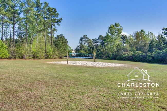 Building Photo - 200 Woodward Rd