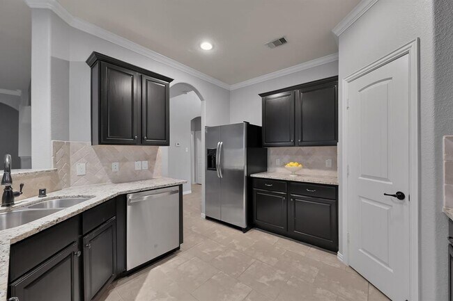 Building Photo - 31719 Dover Oaks Ln