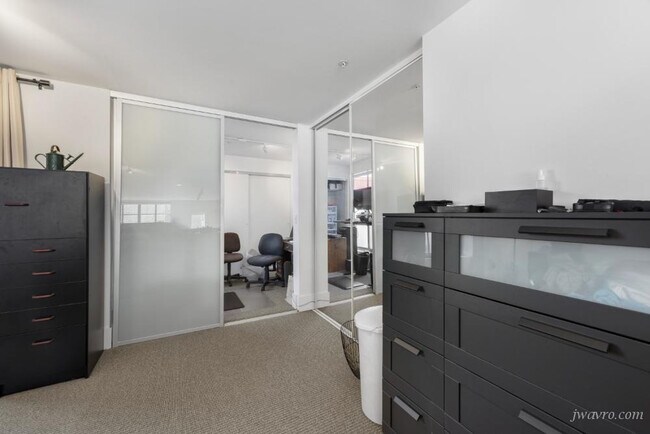 Building Photo - 45 Lucerne St