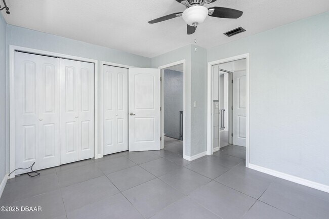 Building Photo - 144 S Halifax Ave