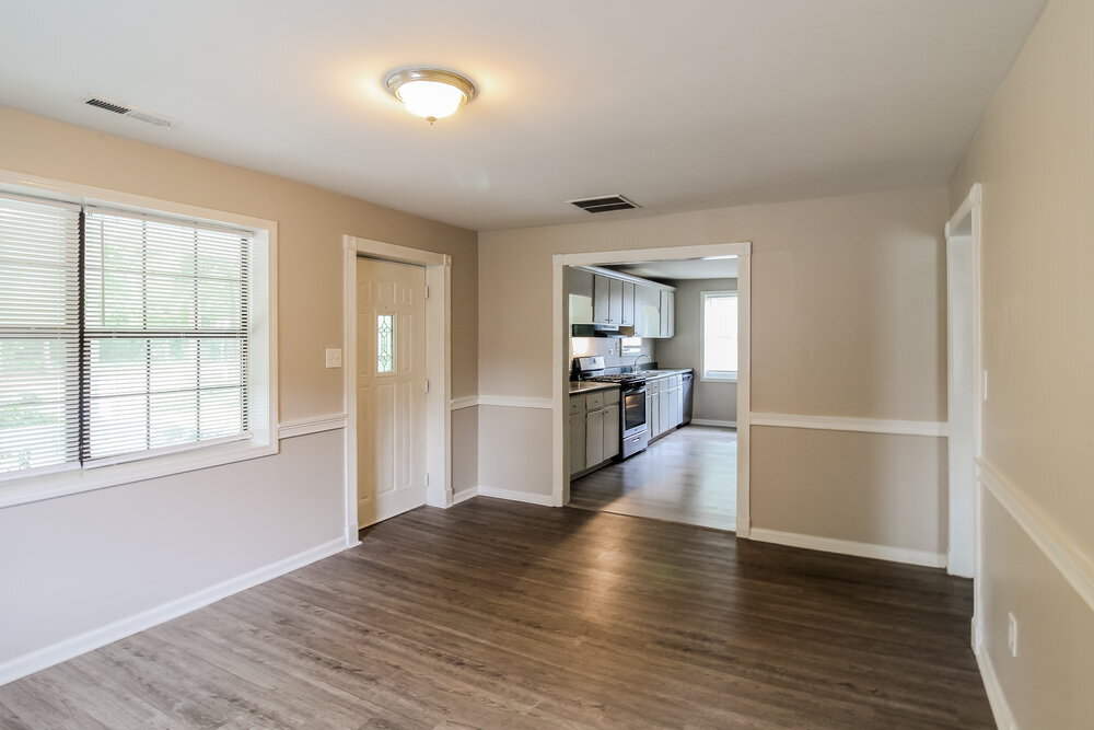 Building Photo - 1135 Clark St