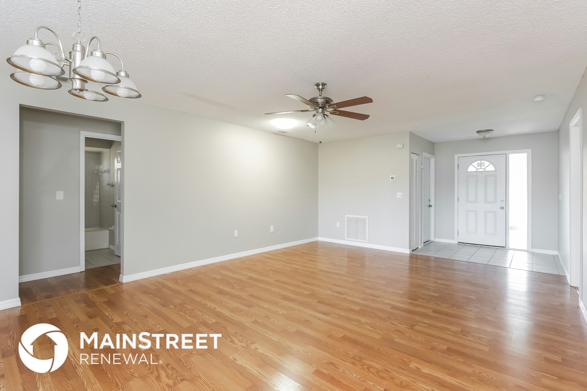 Building Photo - 5801 Pauma Pl