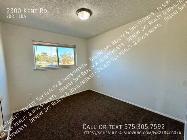 Building Photo - Centrally located 2 bedroom 1 bath apartment