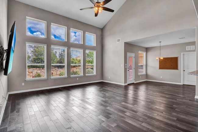Building Photo - 2629 Coralbush Dr