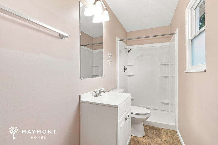Building Photo - 5090 Chipman Dr