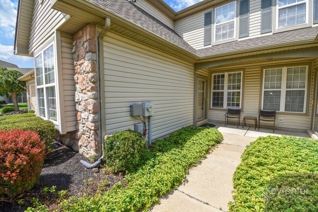 Building Photo - 1616 Saratoga Ct
