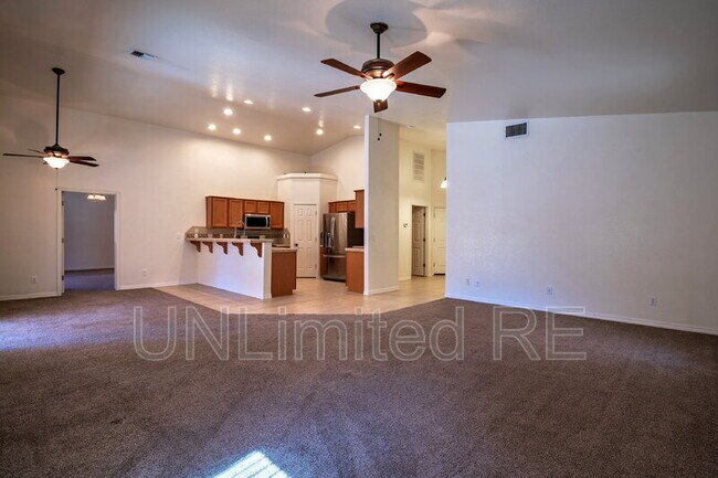 Building Photo - 4926 Mesa Blanca Way