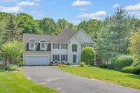 Building Photo - 10 Applegate Way